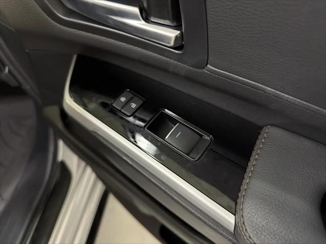 2025 Toyota Sienna Limited
