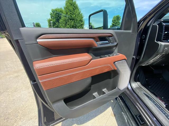 2026 GMC Sierra 2500HD Crew Cab, Standard Bed, Denali Ultimate, 4WD