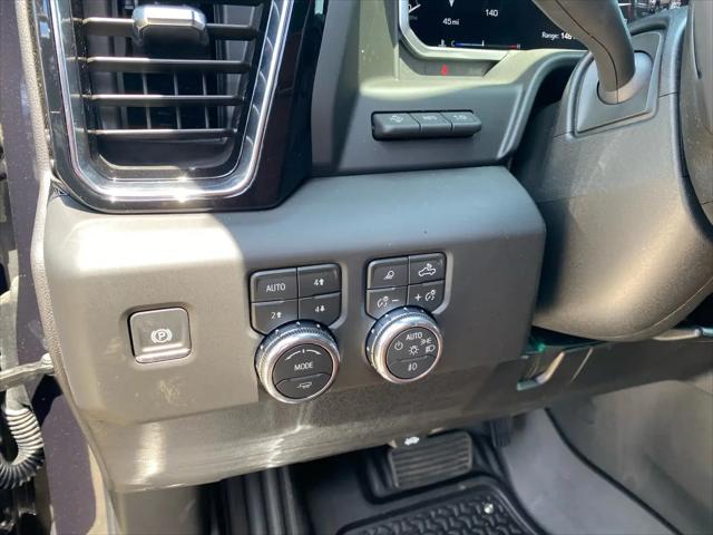 2026 GMC Sierra 2500HD Crew Cab, Standard Bed, Denali Ultimate, 4WD