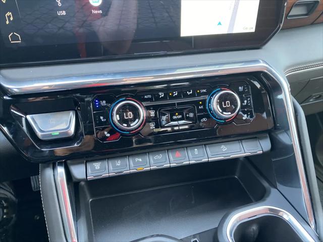 2026 GMC Sierra 2500HD Crew Cab, Standard Bed, Denali Ultimate, 4WD