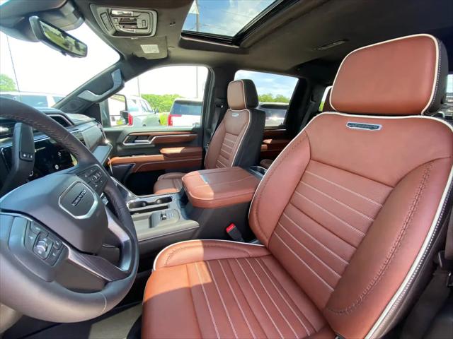 2026 GMC Sierra 2500HD Crew Cab, Standard Bed, Denali Ultimate, 4WD