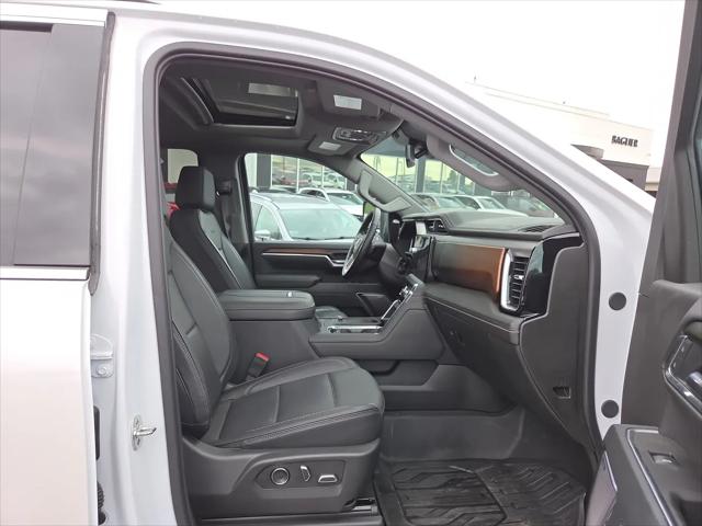 2025 GMC Sierra 3500HD 4WD Crew Cab Standard Bed Denali