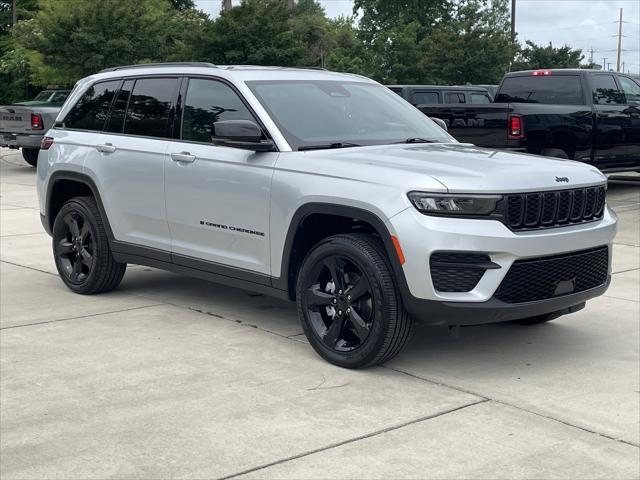 2025 Jeep Grand Cherokee Altitude 4x4