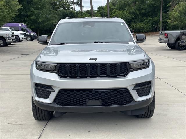 2025 Jeep Grand Cherokee Altitude 4x4