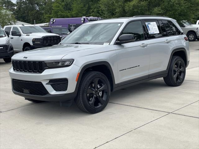 2025 Jeep Grand Cherokee Altitude 4x4