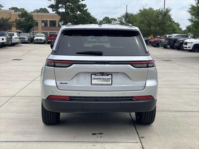 2025 Jeep Grand Cherokee Altitude 4x4