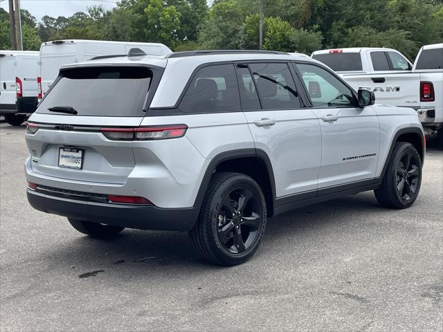 2025 Jeep Grand Cherokee Altitude 4x4