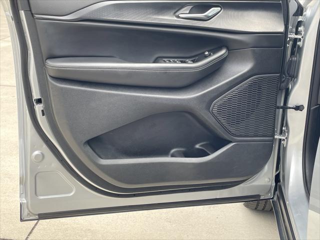 2025 Jeep Grand Cherokee Altitude 4x4
