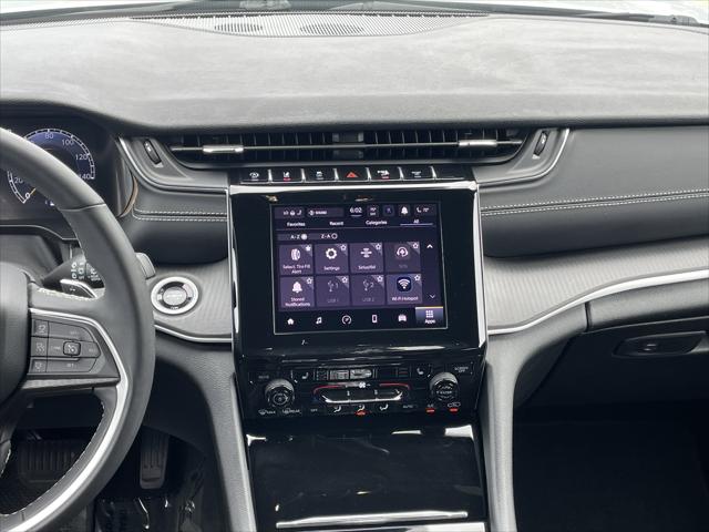 2025 Jeep Grand Cherokee Altitude 4x4
