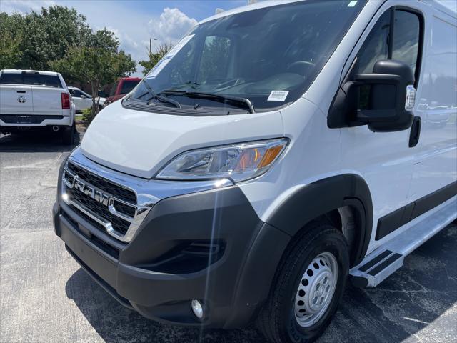 2025 Ram ProMaster 2500 Cargo Van Tradesman Low Roof 136" WB w/Pass Seat