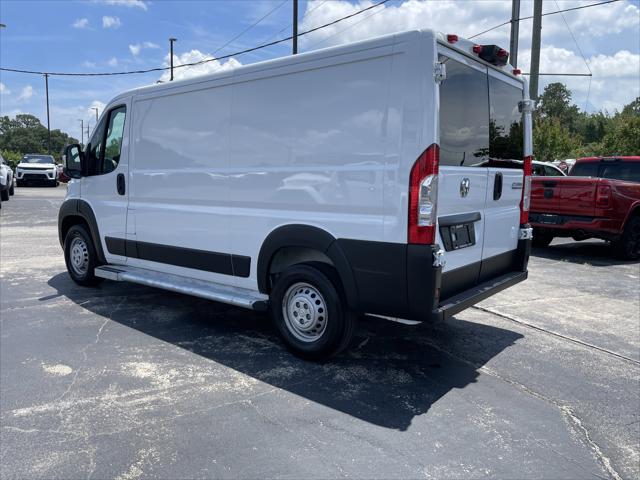 2025 Ram ProMaster 2500 Cargo Van Tradesman Low Roof 136" WB w/Pass Seat