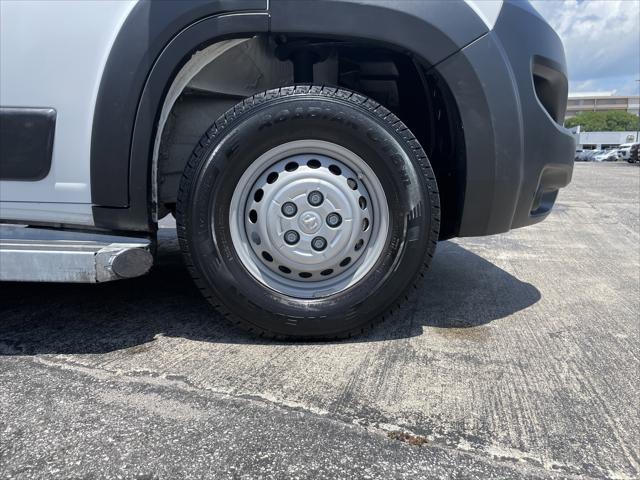 2025 Ram ProMaster 2500 Cargo Van Tradesman Low Roof 136" WB w/Pass Seat