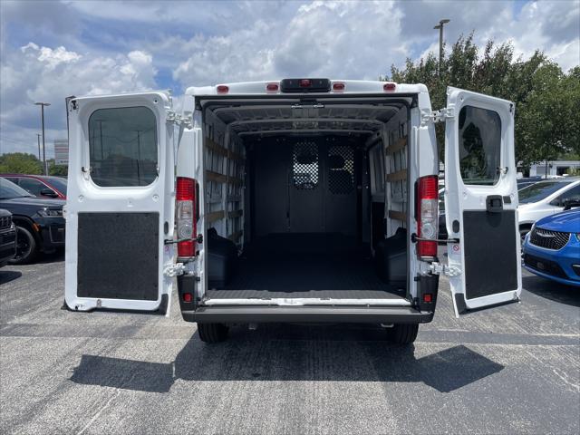 2025 Ram ProMaster 2500 Cargo Van Tradesman Low Roof 136" WB w/Pass Seat