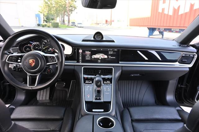 2018 Porsche Panamera E-Hybrid 4