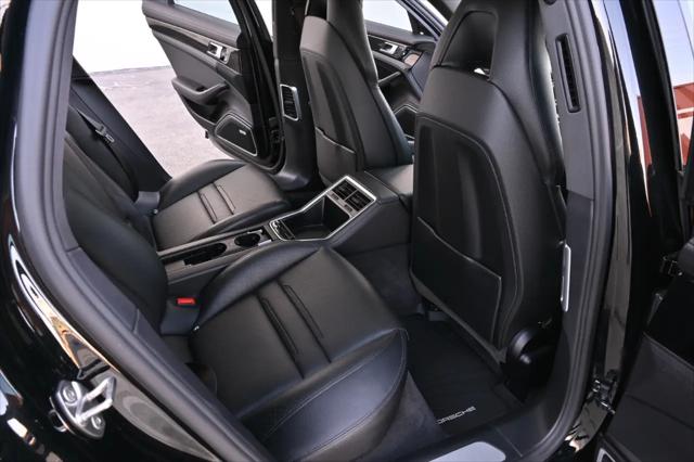 2018 Porsche Panamera E-Hybrid 4
