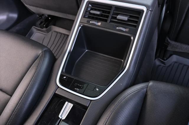 2018 Porsche Panamera E-Hybrid 4