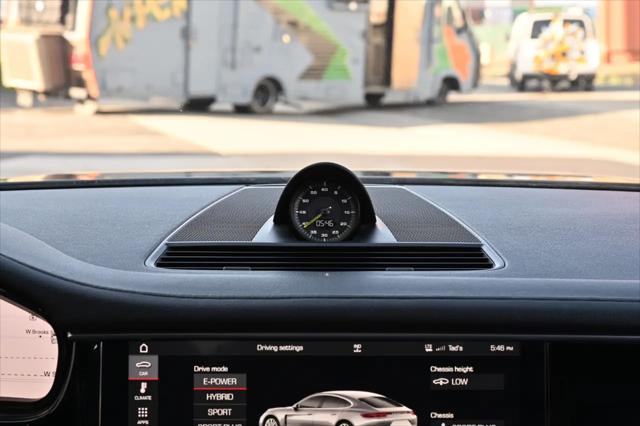 2018 Porsche Panamera E-Hybrid 4