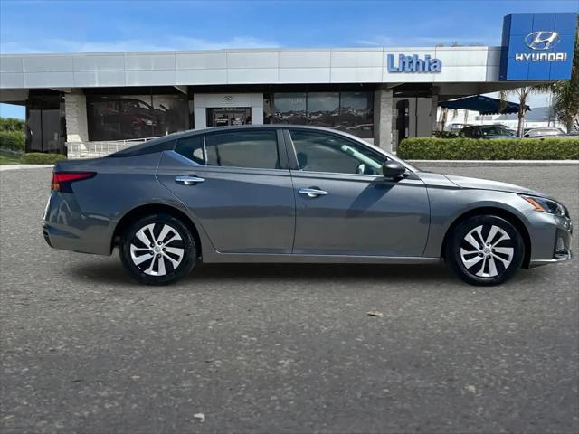 2025 Nissan Altima S FWD