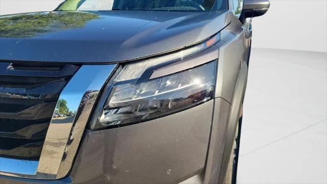 2025 Nissan Pathfinder SL FWD