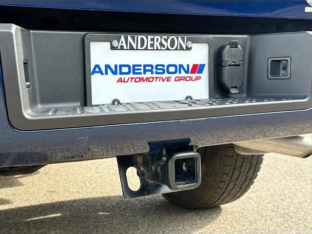 2024 Nissan Titan Crew Cab SV 4x4