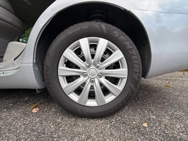 2011 Toyota Camry LE