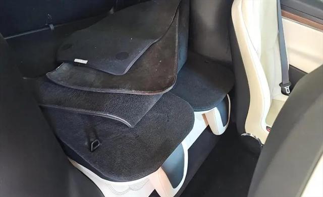 2022 Tesla Model X Dual Motor All-Wheel Drive