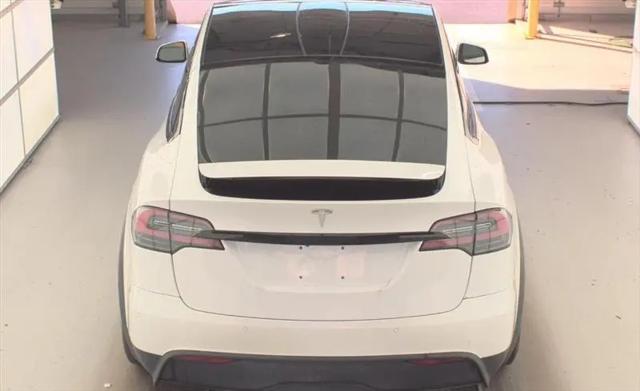 2022 Tesla Model X Dual Motor All-Wheel Drive