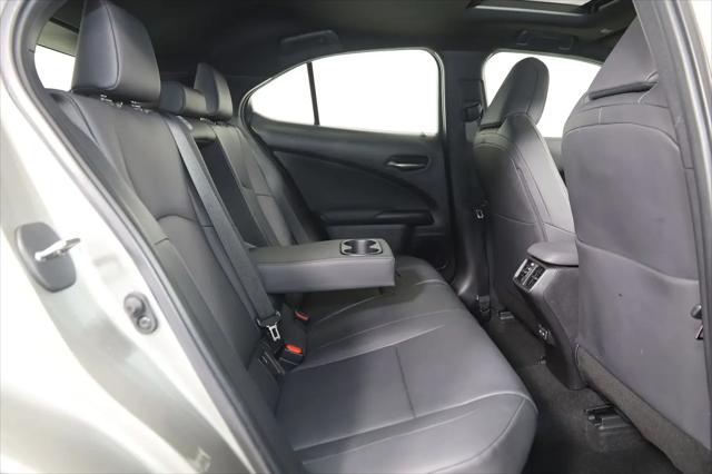 2022 Lexus UX 250h UX 250h
