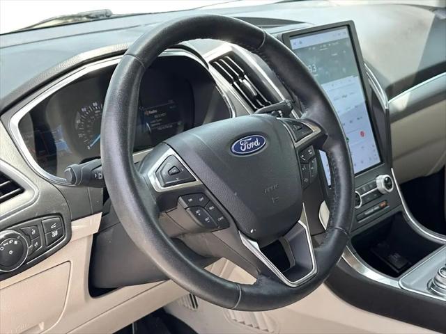 2021 Ford Edge Titanium