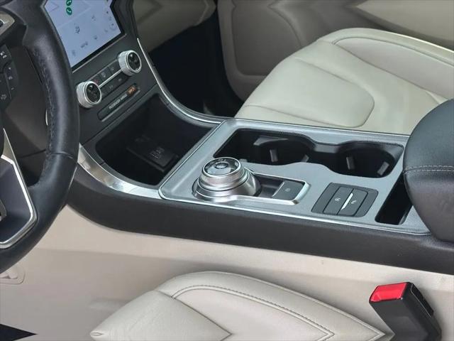 2021 Ford Edge Titanium