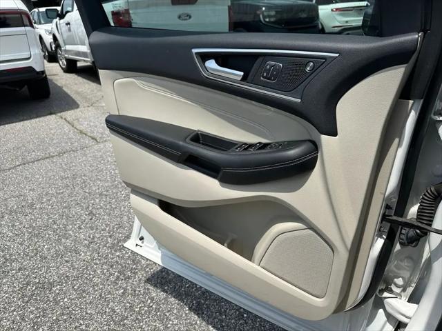 2021 Ford Edge Titanium