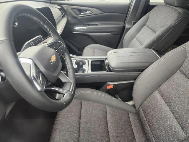 2024 Chevrolet Traverse FWD LS