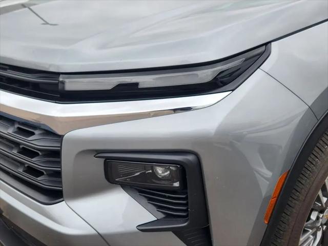 2024 Chevrolet Traverse FWD LS