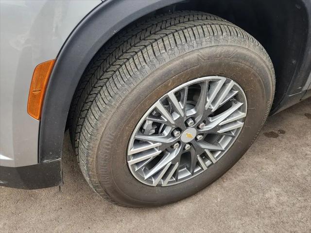 2024 Chevrolet Traverse FWD LS