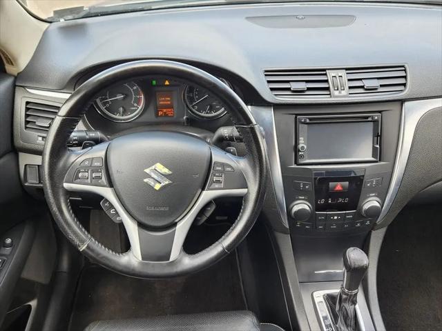 2013 Suzuki Kizashi Sport SLS