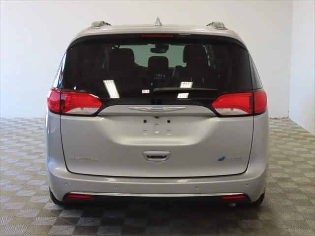 2018 Chrysler Pacifica Hybrid Limited