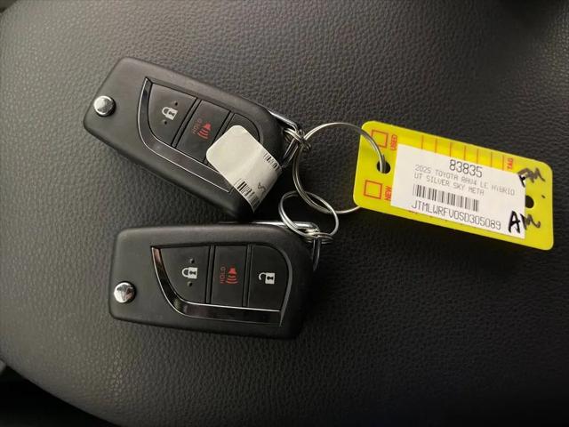 2025 Toyota RAV4 Hybrid LE