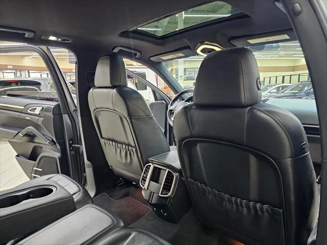 2011 Porsche Cayenne S