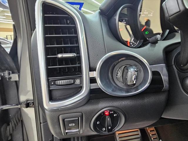 2011 Porsche Cayenne S