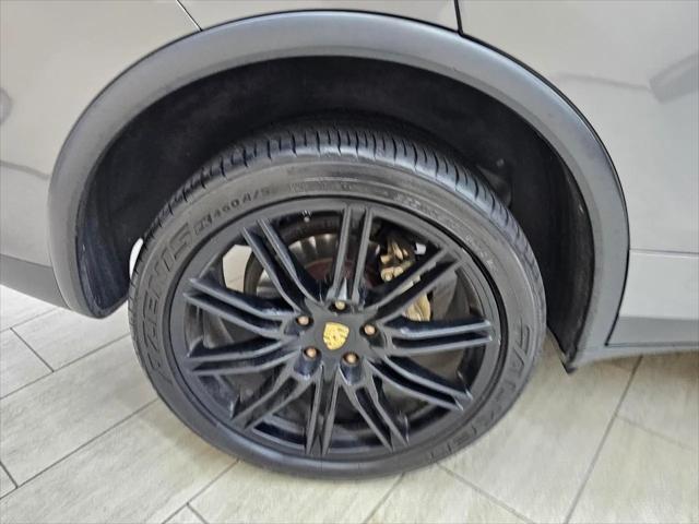 2011 Porsche Cayenne S
