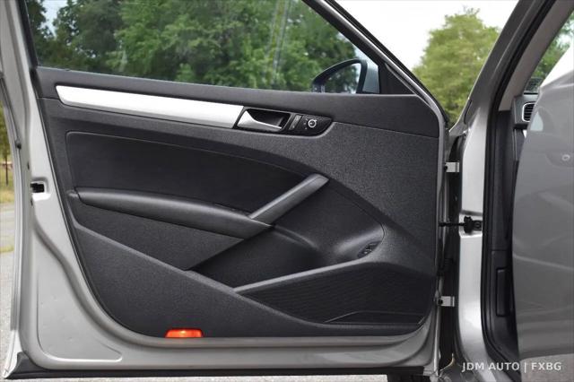 2012 Volkswagen Passat 2.5L SE