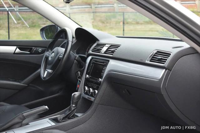 2012 Volkswagen Passat 2.5L SE