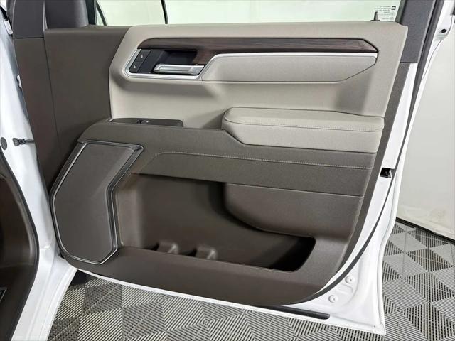2026 GMC Sierra 1500 Crew Cab, Short Bed, SLT, 4WD