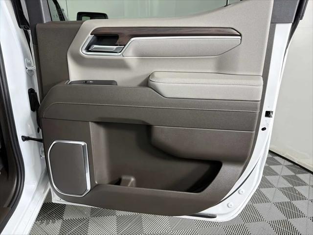 2026 GMC Sierra 1500 Crew Cab, Short Bed, SLT, 4WD