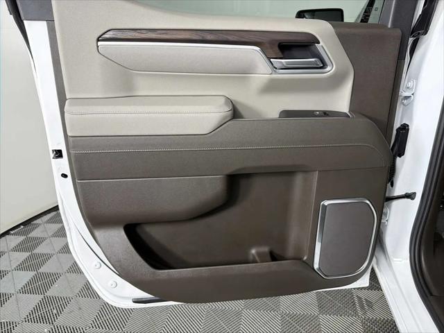2026 GMC Sierra 1500 Crew Cab, Short Bed, SLT, 4WD