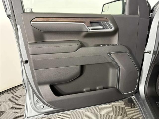 2026 GMC Sierra 1500 Crew Cab, Short Bed, SLT, 4WD