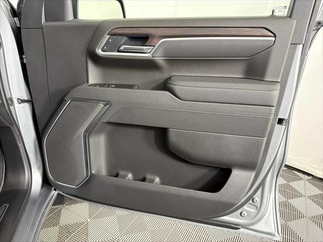 2026 GMC Sierra 1500 Crew Cab, Short Bed, SLT, 4WD