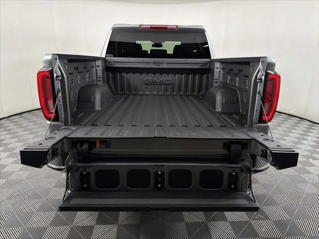 2026 GMC Sierra 1500 Crew Cab, Short Bed, SLT, 4WD