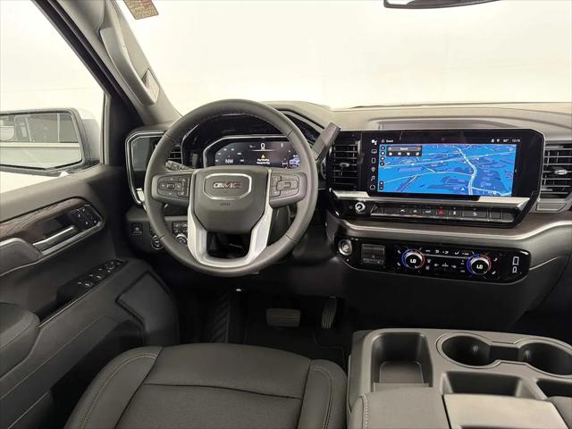 2026 GMC Sierra 1500 Crew Cab, Short Bed, SLT, 4WD
