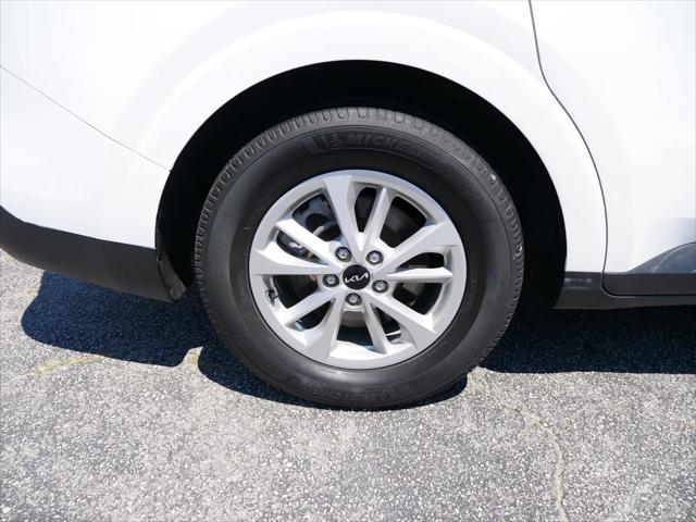 2022 Kia Carnival MPV LX